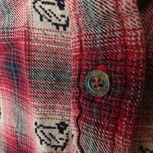 Woolrich Vintage 90s Red Plaid Flannel Button Up Shirt Sheep 100% Cotton Fall L - Picture 3 of 6